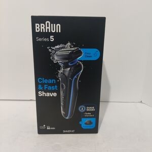Braun  Series 5 Clean /Fast Shave Shaver Kit Model: 5118s